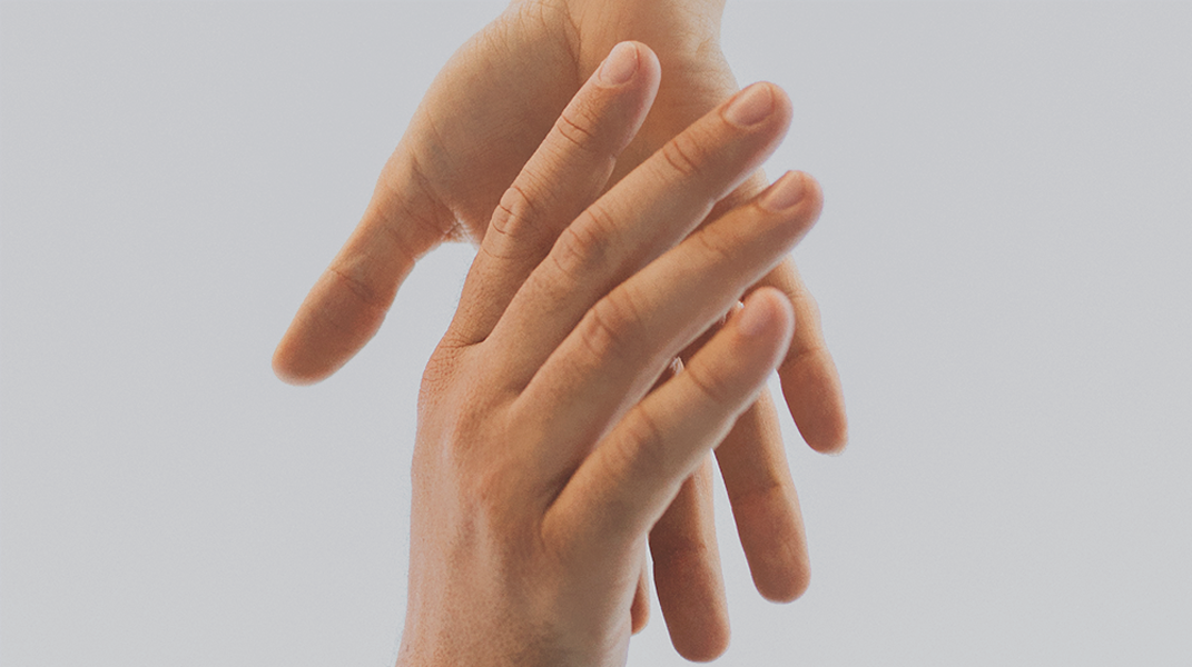 「主攜我手」訪 朱怡潔姐妹