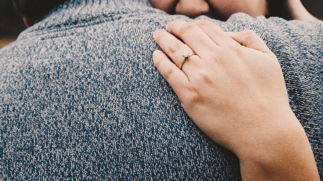 耶穌恩臂懷抱我 上巴陵教會劉愛救姊妹